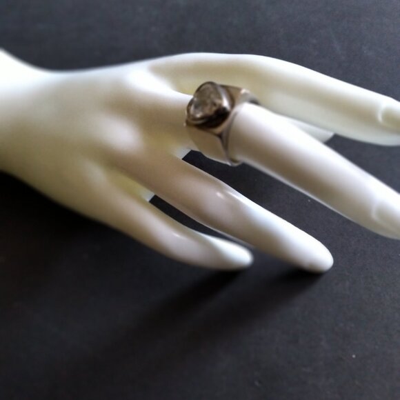 Ross Simon Wide Band Sterling Ring with Cabochon Set Heart - Picture 3 of 4